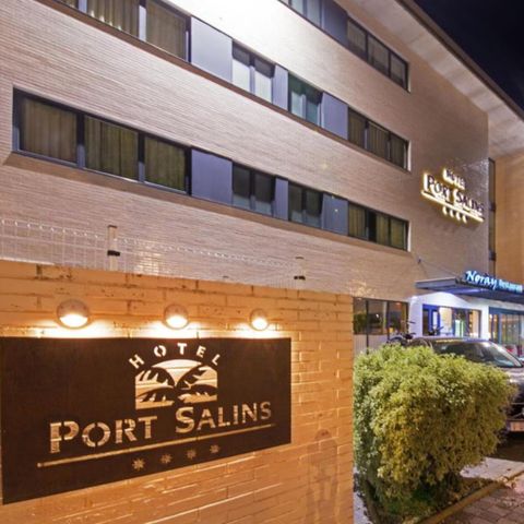 Pierre & Vacances Hotel Port Salins Empuriabrava - Camping Girona - Image N°2