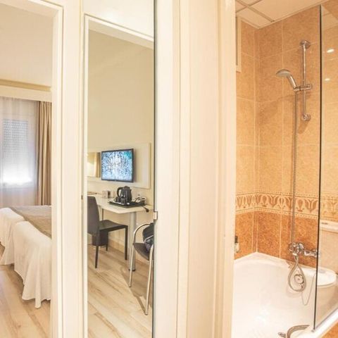 BEDROOM 2 people - Double room