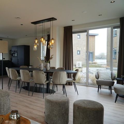 Group accommodation 10 persons - Maas Villa Havenzicht
