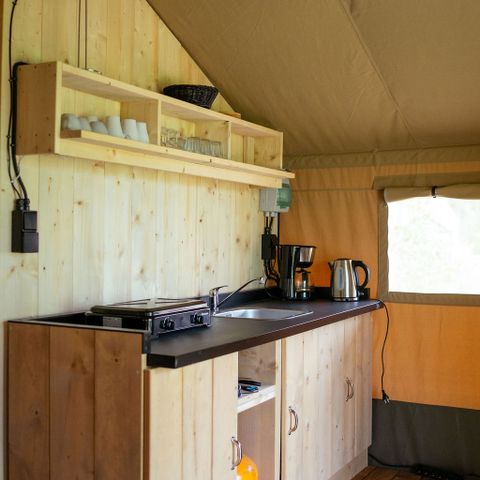 CANVAS AND WOOD TENT 6 people - including sanitary facilities
