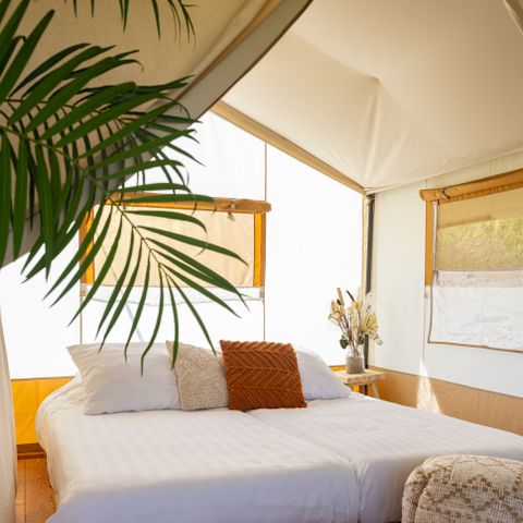 Canvas and wooden tent 4 persons - Cast Away deluxe