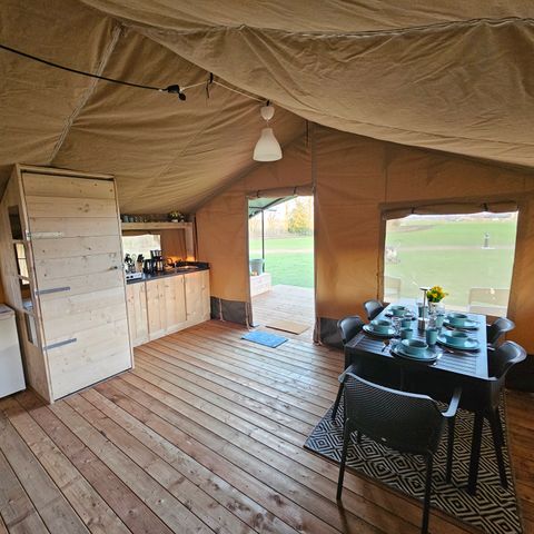 Canvas and wooden tent 5 persons - including toilet