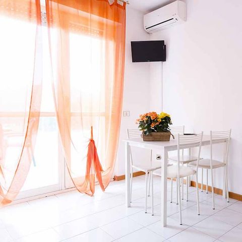 Apartment 6 persons - 2 bedroom - Air-conditionned – Balcony