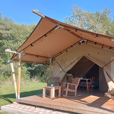 CANVAS AND WOOD TENT 3 people