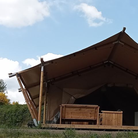CANVAS AND WOOD TENT 5 people