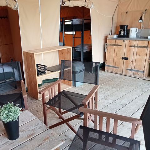 CANVAS AND WOOD TENT 6 people