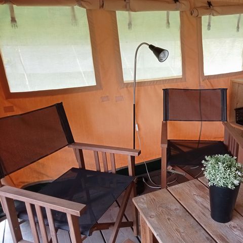 CANVAS AND WOOD TENT 6 people