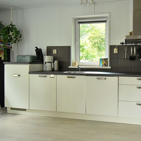 HOUSE 4 people - The Dale