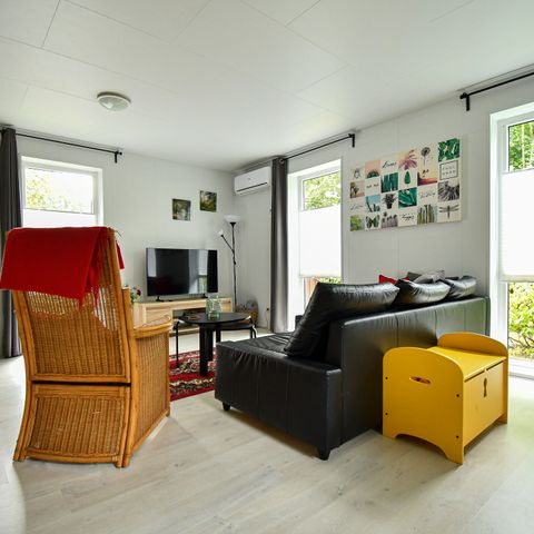 HOUSE 4 people - The Dale