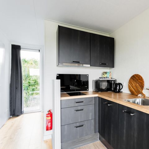 Tiny house 2 persons - with platform