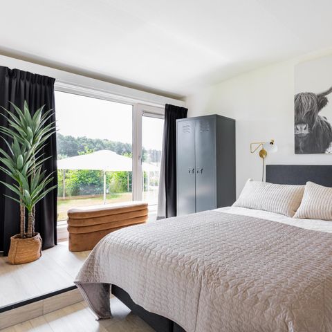 UNUSUAL ACCOMMODATION 2 people - XL