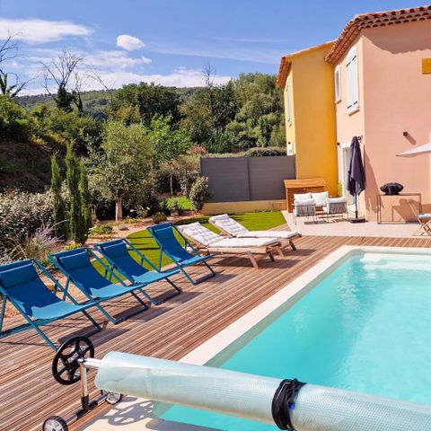 VILLA 6 people - 4-6 persons with pool