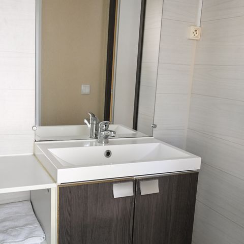 MOBILE HOME 4 people - Mobile home sleeps 4/6 with 2 bathrooms