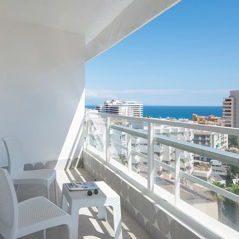 Bedroom 2 persons - SUPERIOR DOUBLE ROOM - SEA VIEW - BALCONY