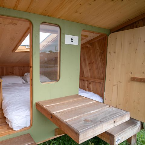 UNUSUAL ACCOMMODATION 2 people - Grasshopper hut