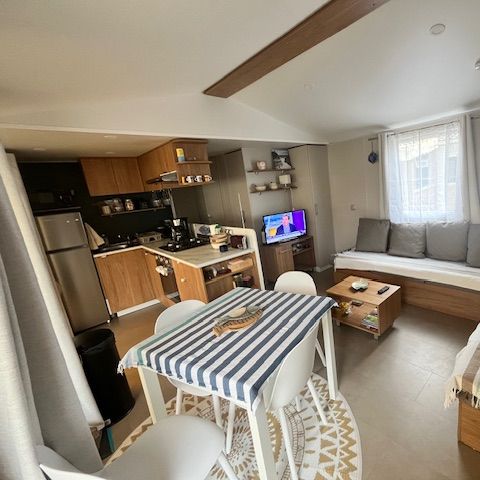 MOBILE HOME 8 people - 3-bedroom mobile home - sleeps 8