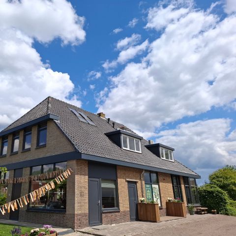 HOUSE 20 people - Main building - 10 luxury double rooms