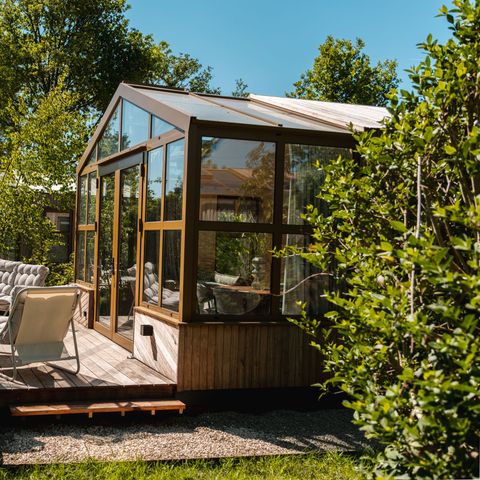 Group accommodation 16 persons - 4 x Large Greenhouses