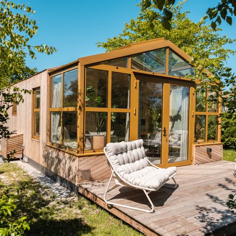 HOUSE 36 people - Main Building 20 people + 4 Large Greenhouses