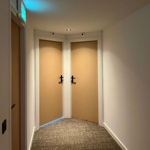 BEDROOM 2 people