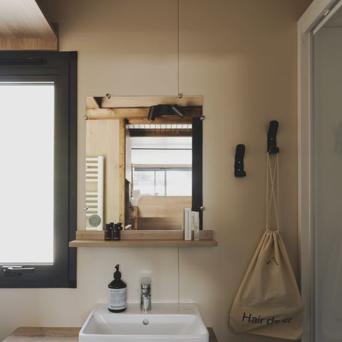 UNUSUAL ACCOMMODATION 2 people - TINY HOME FAMILY