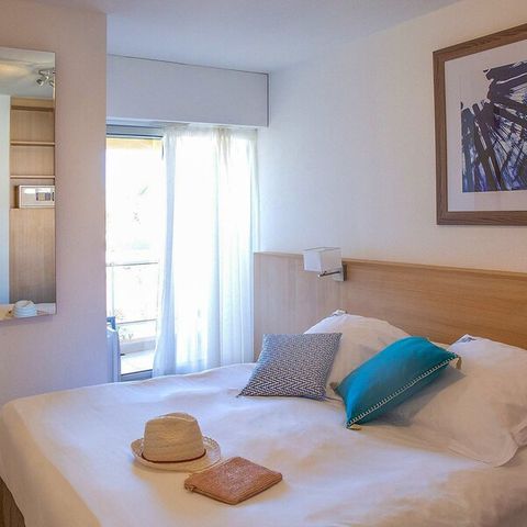 Apartment 4 persons - Flat - 1 bedroom - Terrace - Pool side