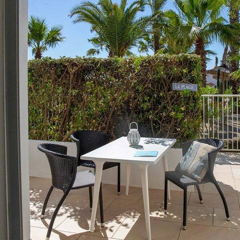 APARTMENT 4 people - Flat 4 people - 1 bedroom - Terrace - Pool side