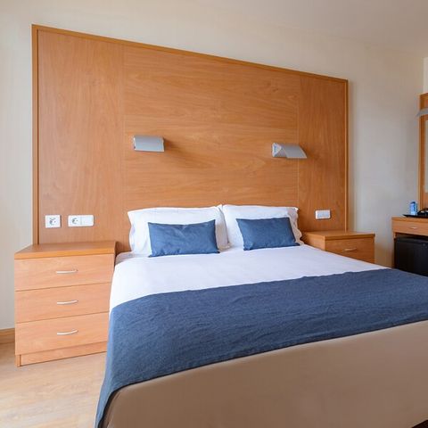 BEDROOM 1 person - SINGLE ROOM - BALCONY - BREAKFAST INCLUDED