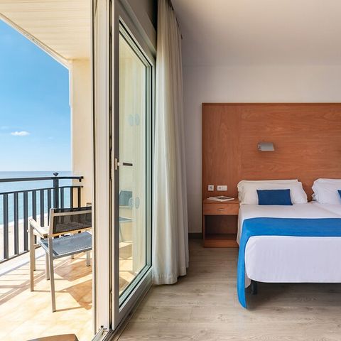 BEDROOM 2 people - DOUBLE ROOM - BALCONY - SEA VIEW - BREAKFAST INCLUDED