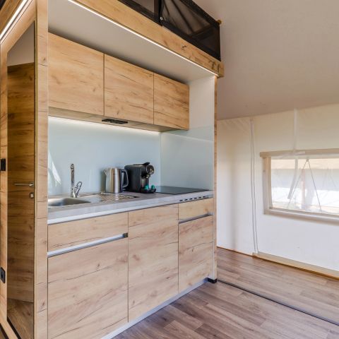 CANVAS AND WOOD TENT 6 people - 4-6ST