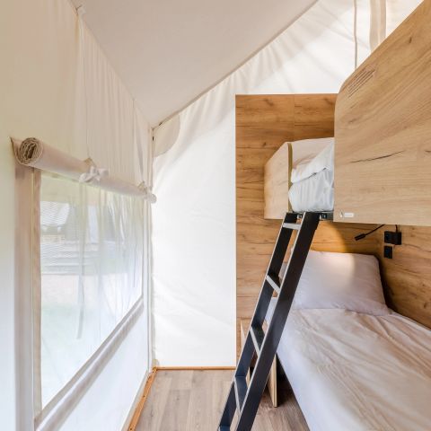 Canvas and wooden tent 6 persons - 4-6ST