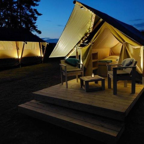 CANVAS AND WOOD TENT 2 people - Glamping tent XS - IEPER