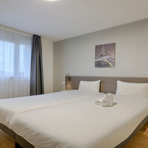 STUDIO 2 people - Studio 2 people large