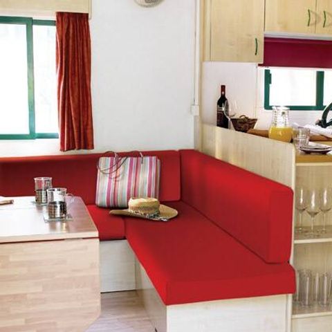 MOBILE HOME 6 people - Classic | 3 Bedrooms | Sleeps 6 | Raised terrace | 1 Bathroom | Air conditioning