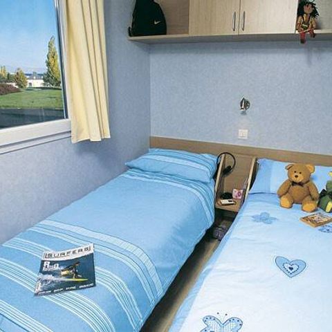 MOBILE HOME 6 people - Classic | 3 Bedrooms | Sleeps 6 people | Raised terrace| 1 Bathroom | Air conditioning