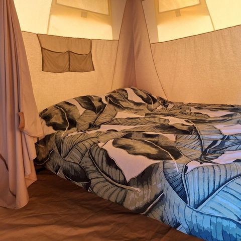CANVAS AND WOOD TENT 6 people - Safari tent, sleeps 6
