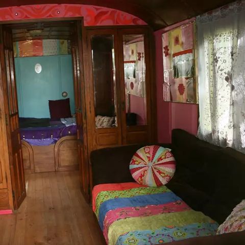 CHALET 2 people - Roulotte with sanitary facilities 1bed 2 pers