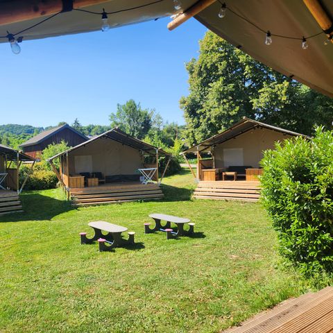 Canvas and wooden tent 6 persons