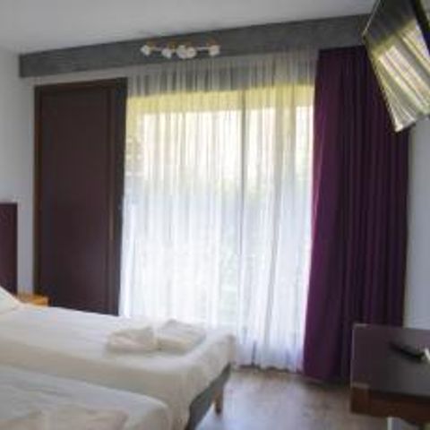 BEDROOM 4 people - Communicating rooms CH2 + CH2