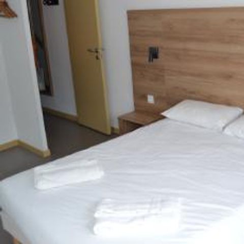 BEDROOM 9 people - Communicating rooms CH4 + CH5