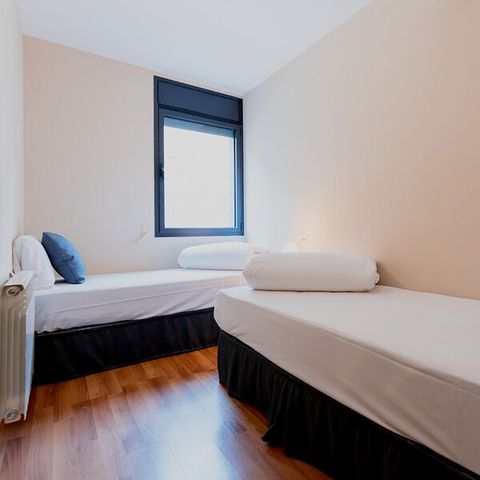 APARTMENT 6 people - FLAT SLEEPS 6 - 2 BEDROOMS