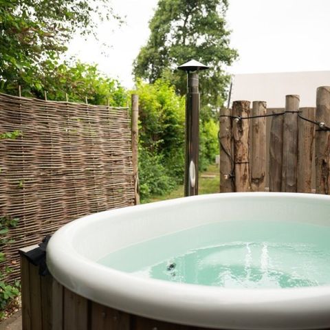 BEDROOM 2 people - With hot tub