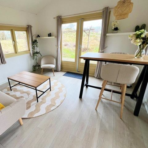 BUNGALOW 2 people - DuinHut Kiekendief with hot tub