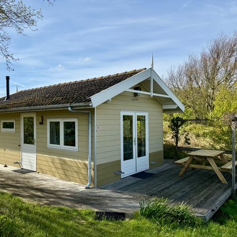 Bungalow 2 persons - DuinHut Kiekendief with hot tub