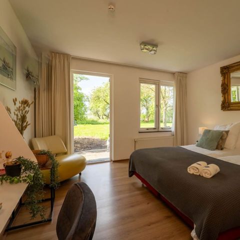 Bedroom 2 persons - Grutte Brekken garden room