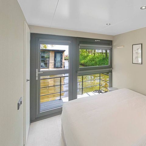 CHALET 4 people - Fokke Sleat Houseboat