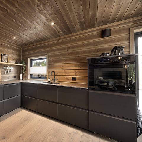 HOUSE 6 people - Saga Hytte With Sauna, Hot Tub & Water View