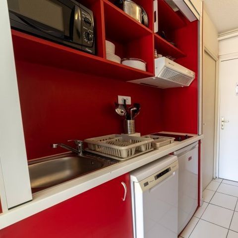 APARTMENT 3 people - "Vue Port" 1 Room - No baby bed available