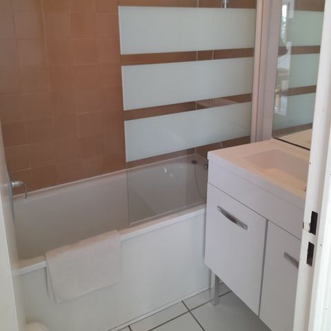 APARTMENT 4 people - "Vue Port" 1 room