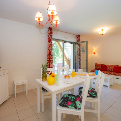 STUDIO 4 people - G/268 - studio